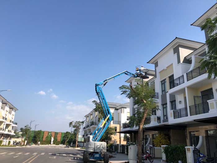 Cách xử lý khi xe nâng người gặp sự cố trong quá trình thuê