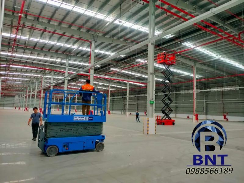 Dự án cho thuê xe nâng người cắt kéo tại Bình Dương