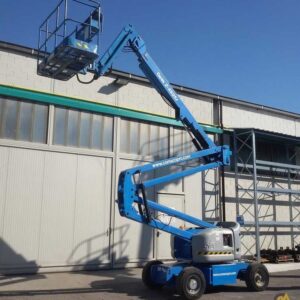 Xe nâng người Boom Lift chạy điện