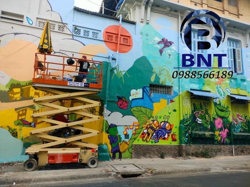 Xe nâng người cho dự án vẽ tranh
