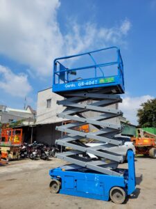 Xe nâng người cắt kéo được ứng dụng rộng rãi với nhiều ưu điểm nổi trội